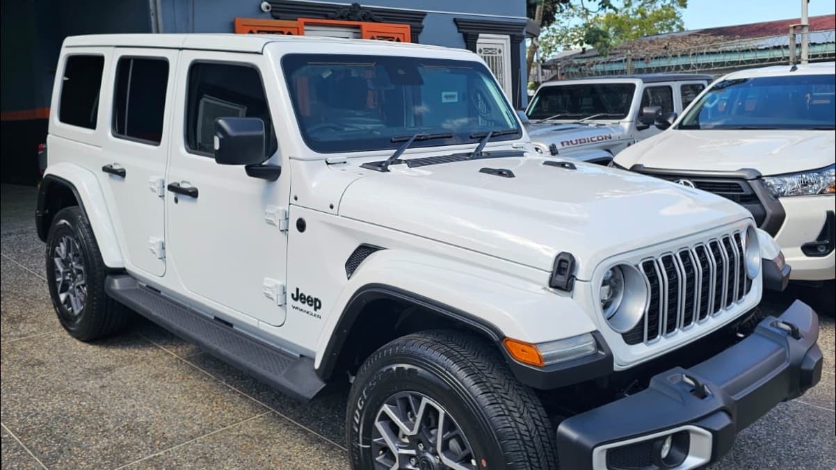 Jeep Wrangler Sahara