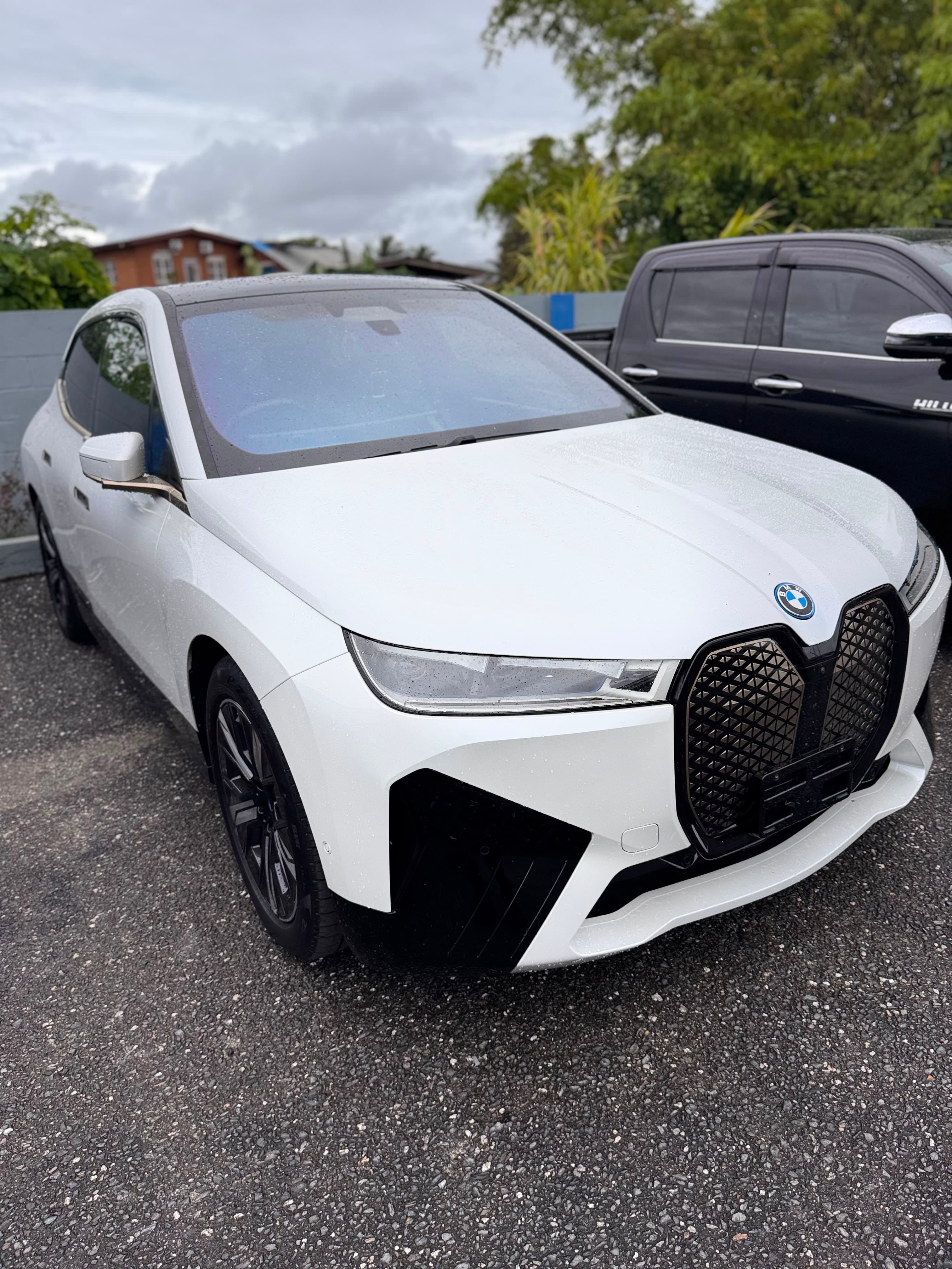 BMW IX xDrive50