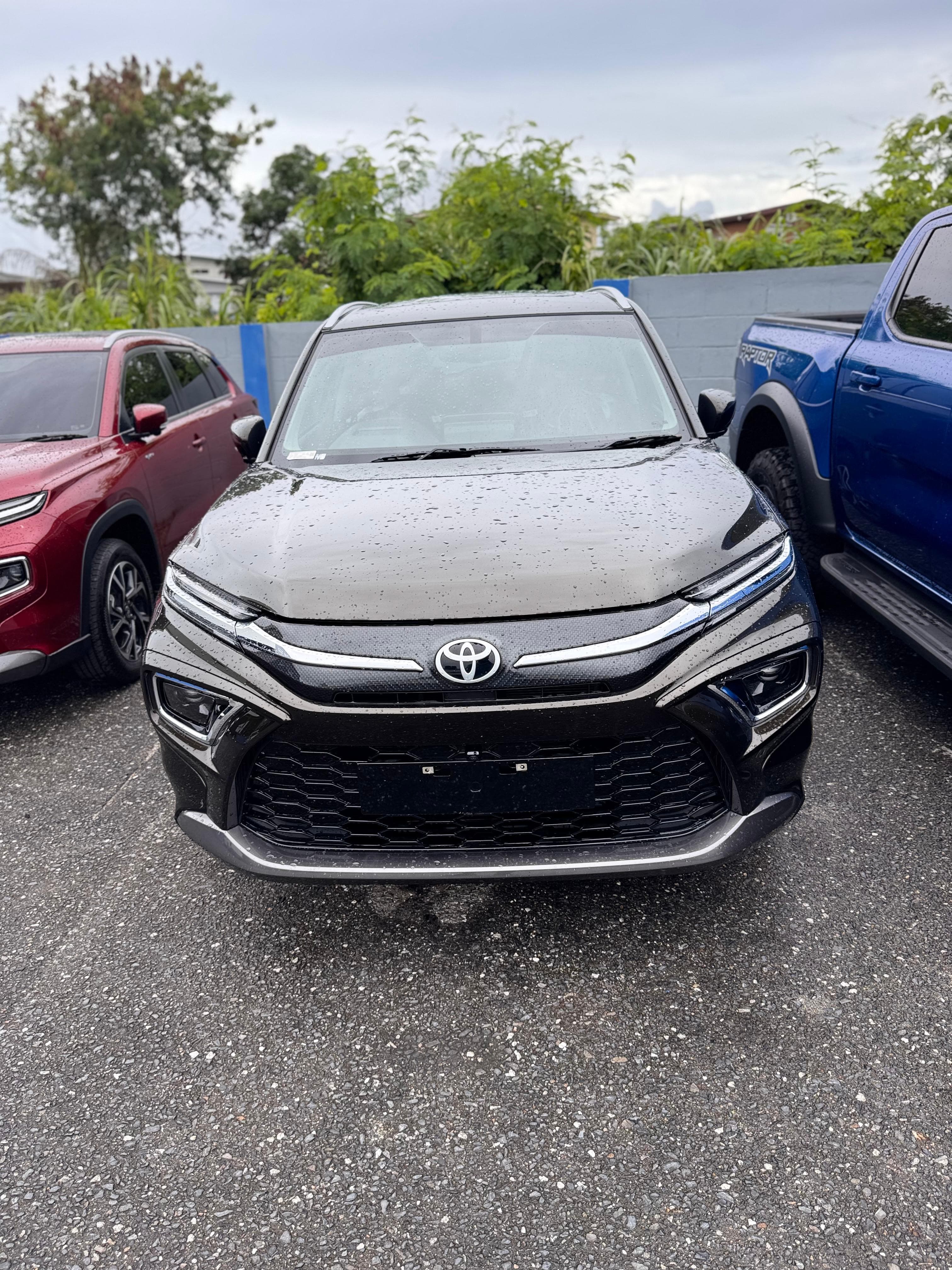 Toyota Hyryder V