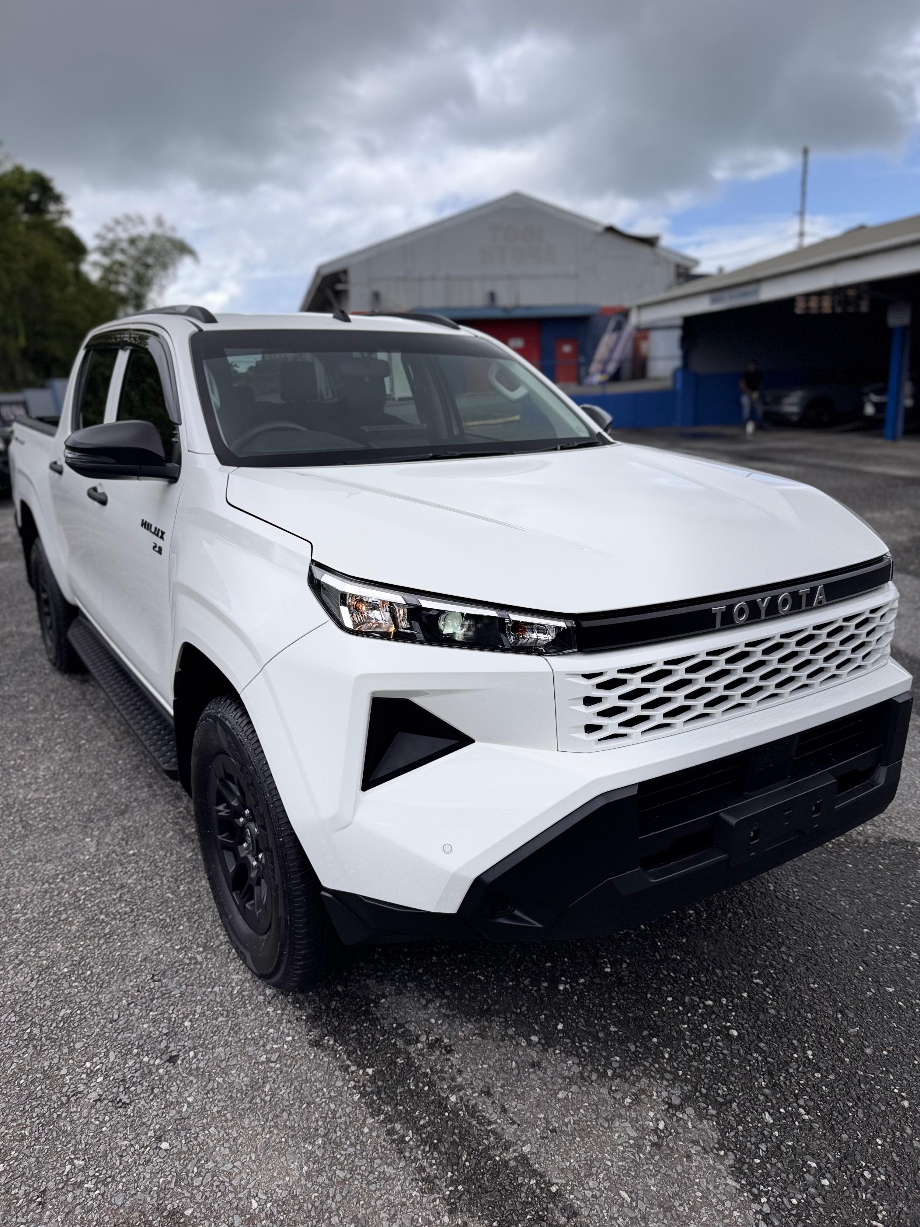 Toyota Travo Pre Runner Entry