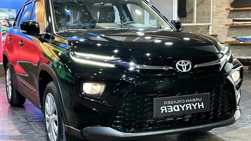 Toyota Hyryder S