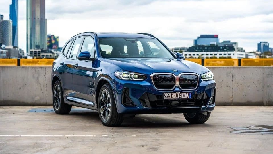BMW iX3
