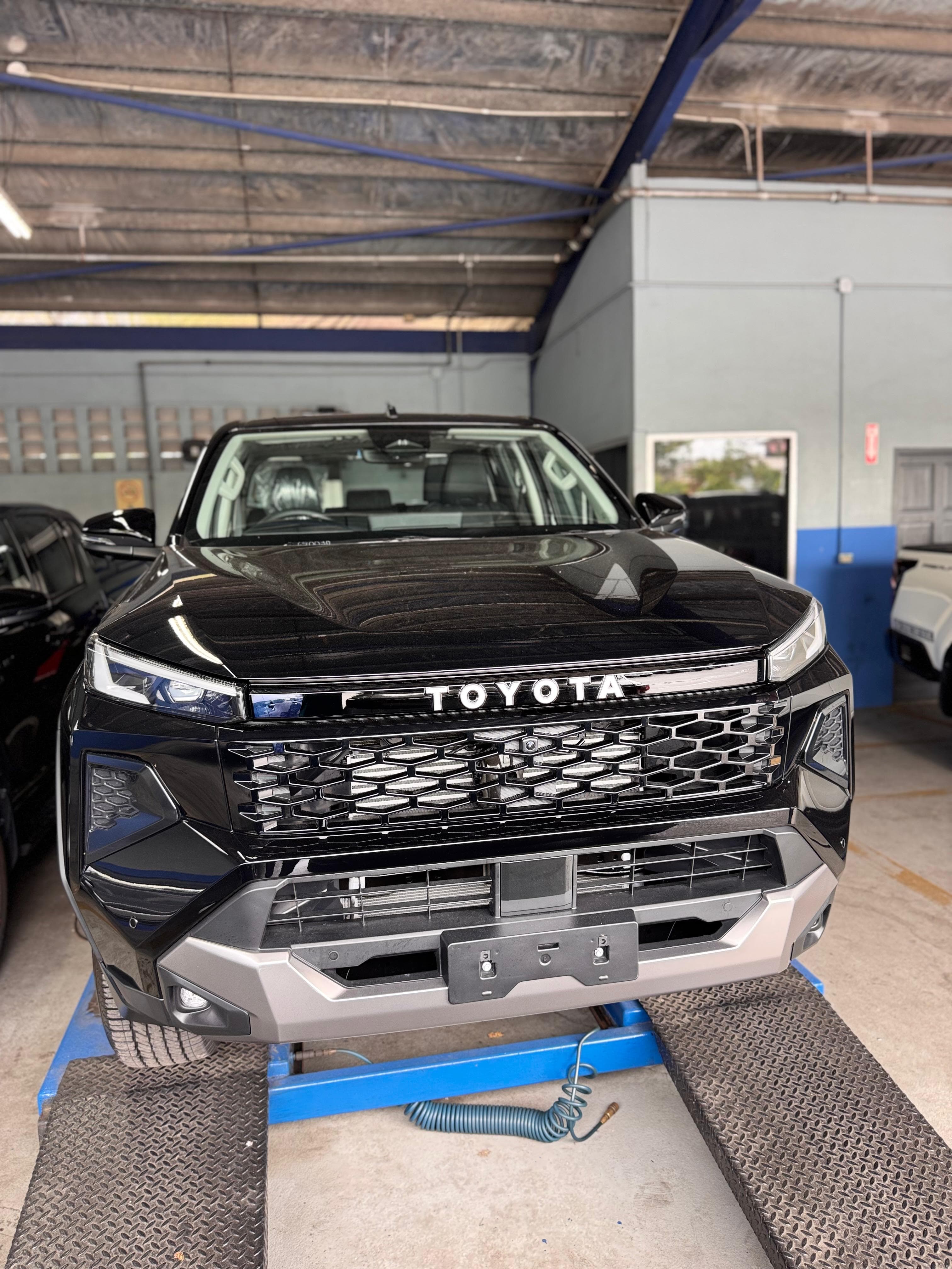 Toyota Travo Overland Plus