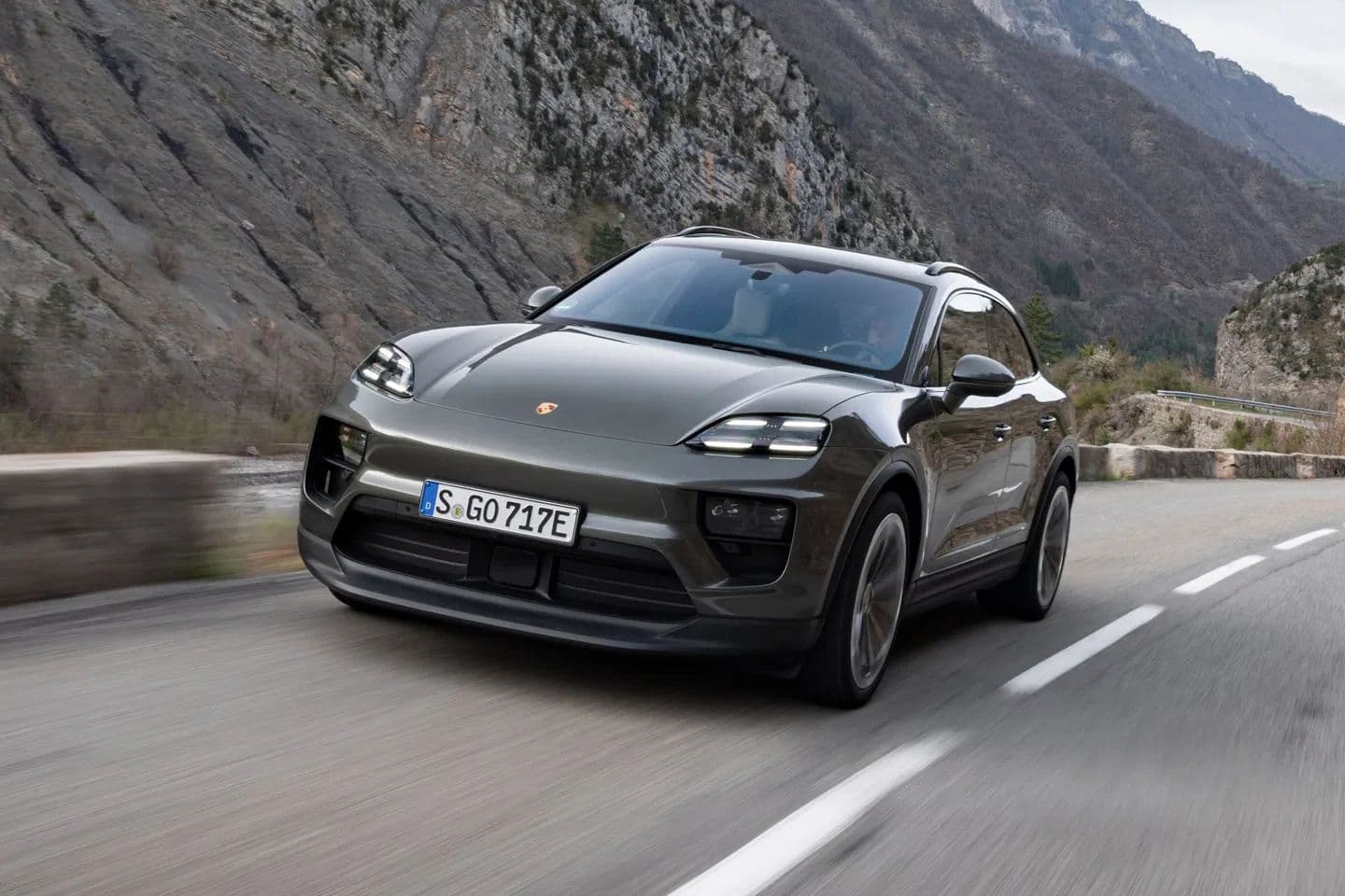 Porsche Macan 4