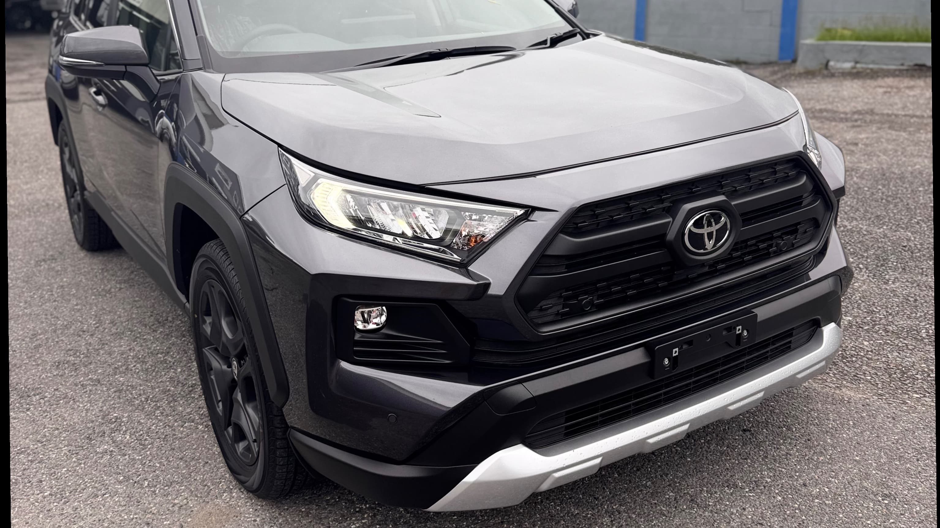 Toyota RAV4 Adventure Edition